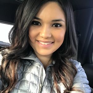 Meet your Posher, Angie